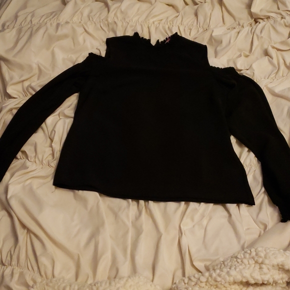 Target Tops - Long sleeved cold shoulder mock neck top